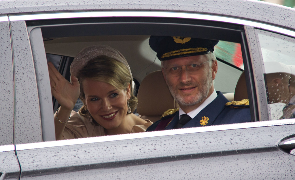 Vous souhaitez inviter le Roi à un événement spécial ?  Quels sont les différents moyens pour joindre Philippe, Roi des Belges ? 