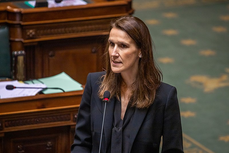 Est-il possible de contacter Sophie Wilmès par téléphone ? Quels sont différents moyens pour entrer en relation avec ce membre du Mouvement réformateur ?