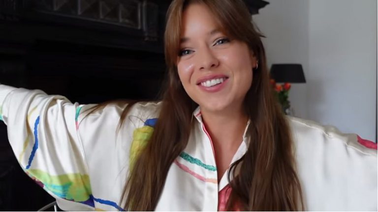 Entrer en relation avec Milky Ways Blue Eyes