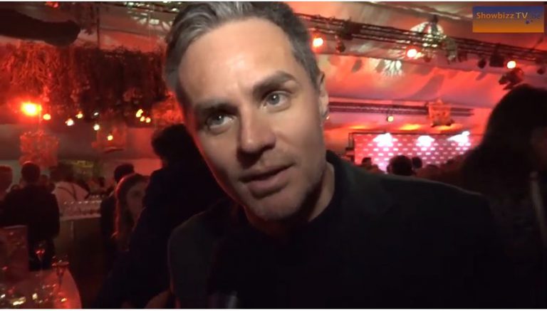 Entrer en contact avec Peter Van de Veire